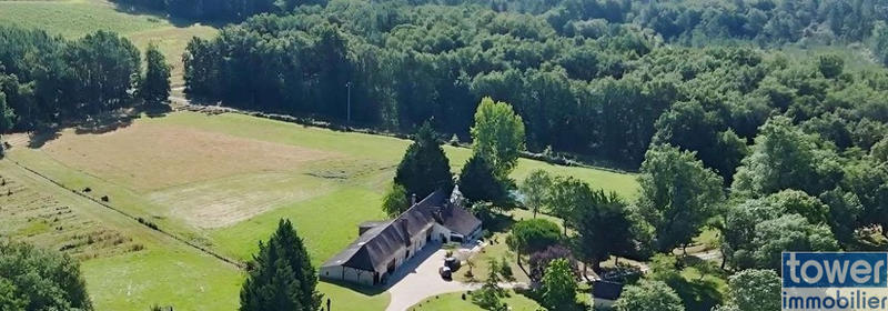 Propriété - 385 m² - 13 pièces