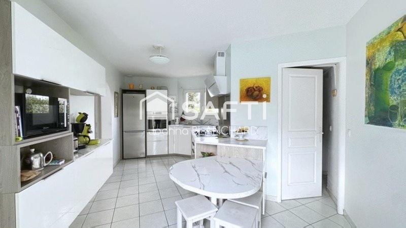 Maison - 142 m² - 5 pièces