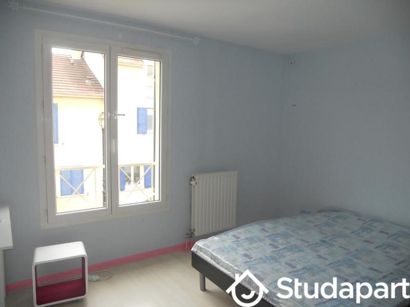 Chambre - 13 m² - 1 pièce