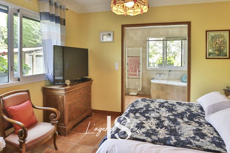 Villa - 202 m² - 7 pièces