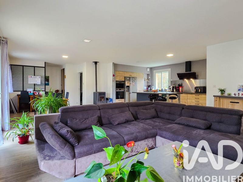 Maison - 104 m² - 3 pièces