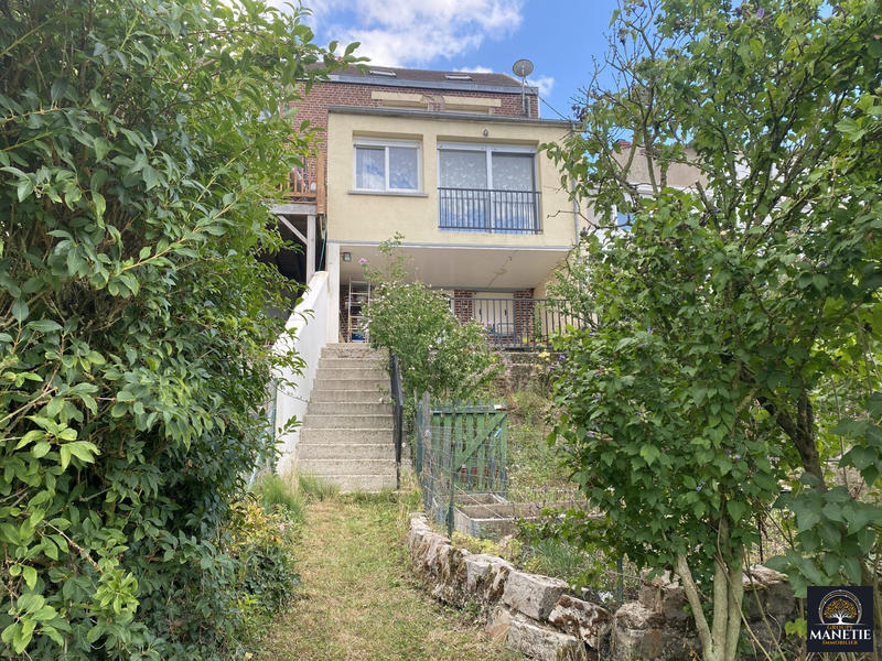 Maison - 97 m² - 6 pièces