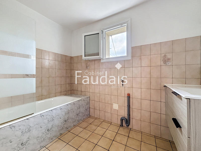 Maison - 85 m² - 4 pièces