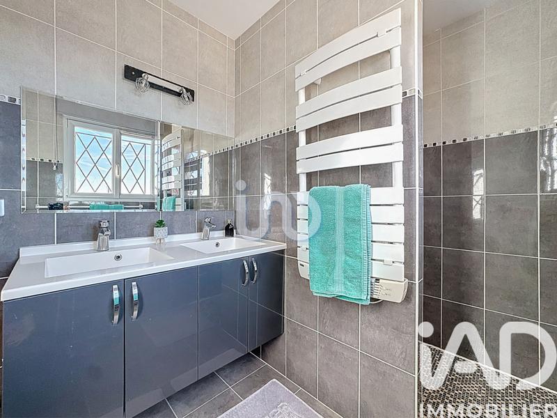 Maison - 170 m² - 6 pièces