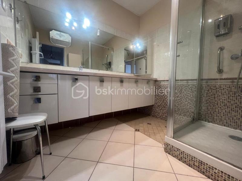 Appartement - 116 m² - 5 pièces