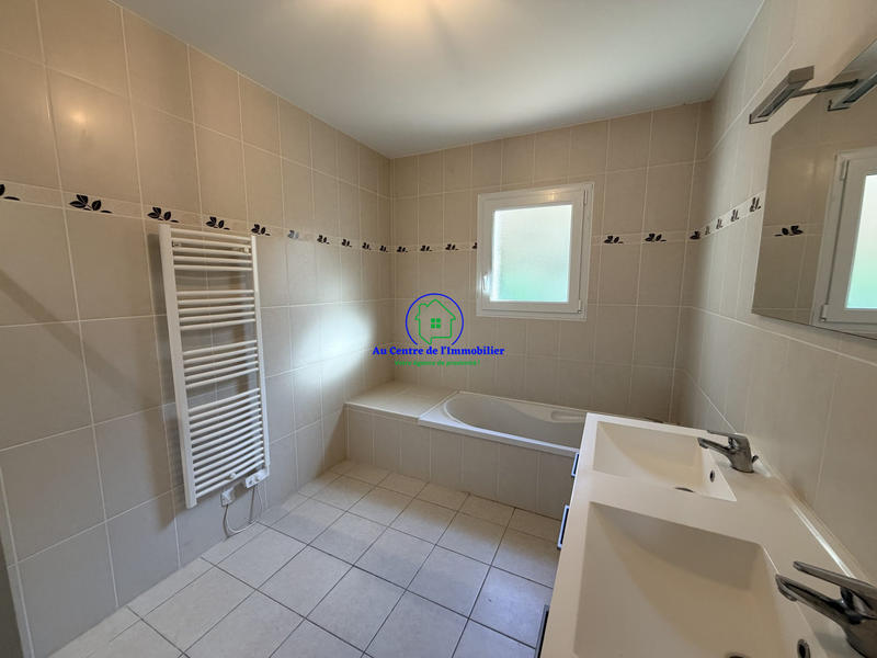 Maison - 104 m² - 5 pièces