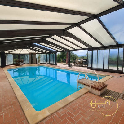 Château - 779 m² - 13 pièces