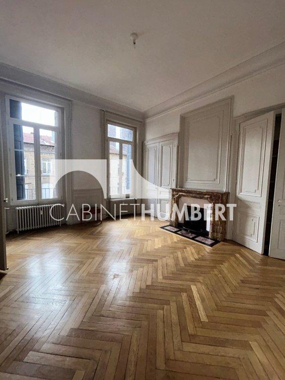 Appartement - 140 m² - 4 pièces