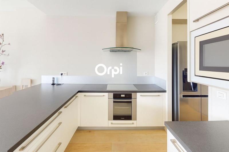 Appartement - 148 m² - 5 pièces