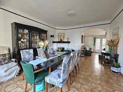 Pavillon - 130 m² - 5 pièces