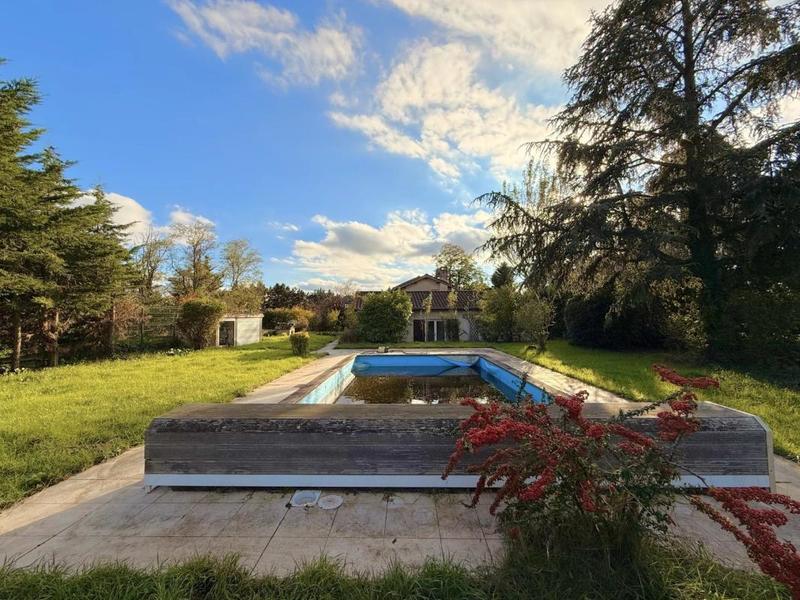 Villa - 168 m² - 7 pièces