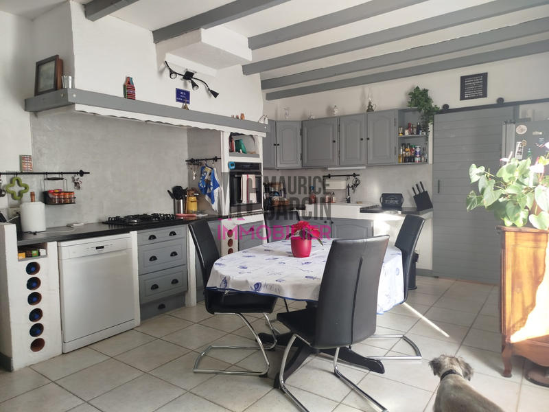 Maison - 181 m² - 4 pièces