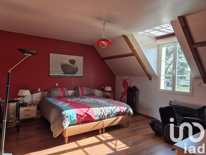 Maison - 300 m² - 8 pièces