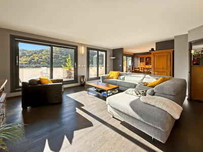 Appartement - 98 m² - 3 pièces