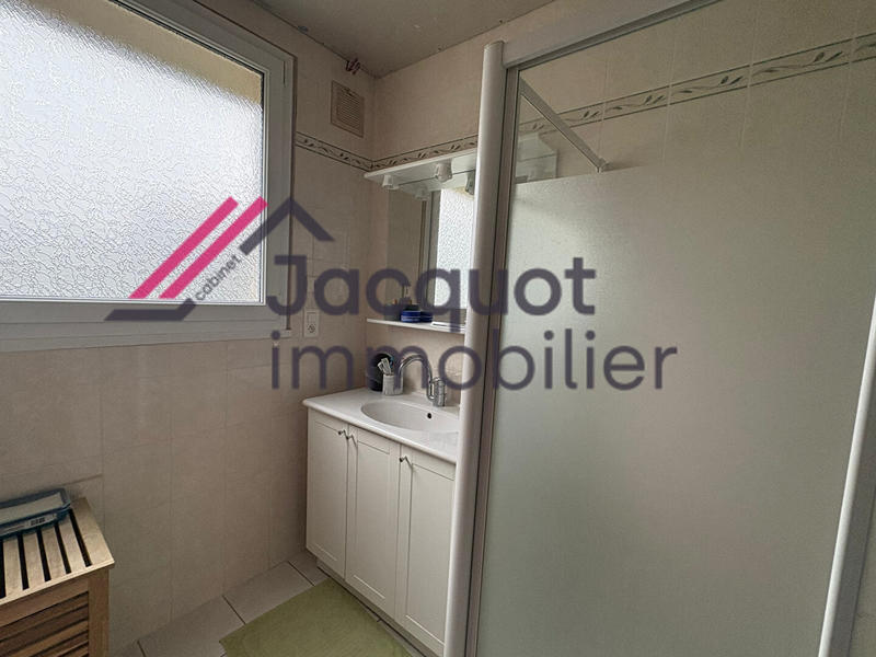 Maison - 209 m² - 9 pièces