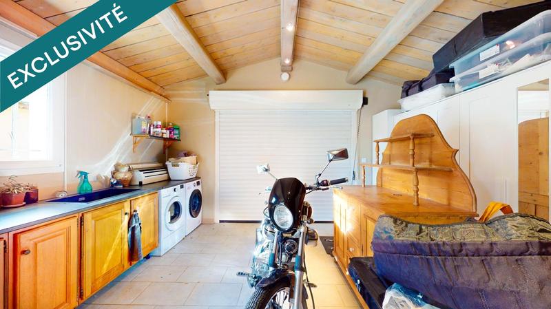 Maison - 240 m² - 9 pièces