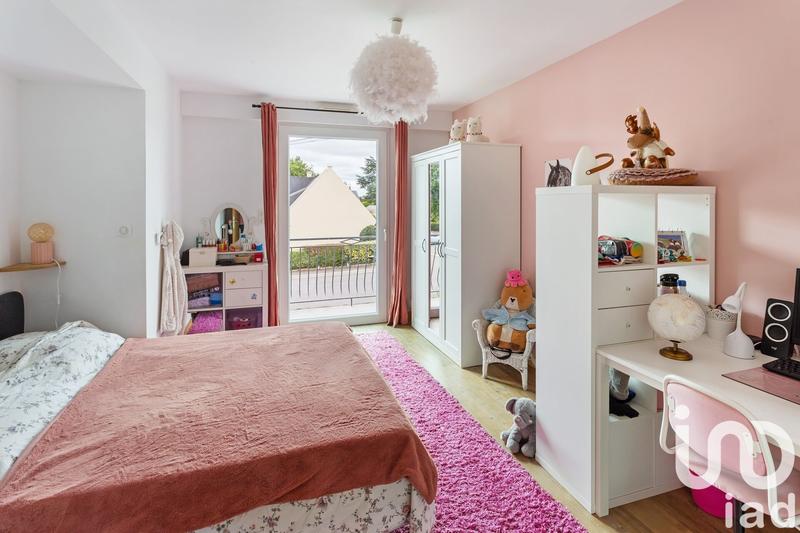 Maison - 198 m² - 9 pièces