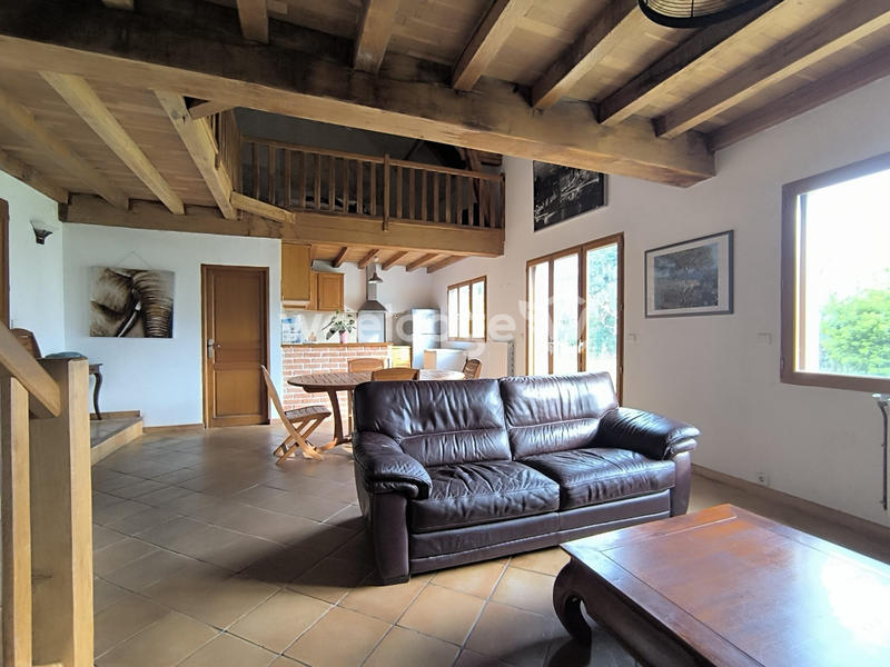 Maison - 140 m² - 6 pièces