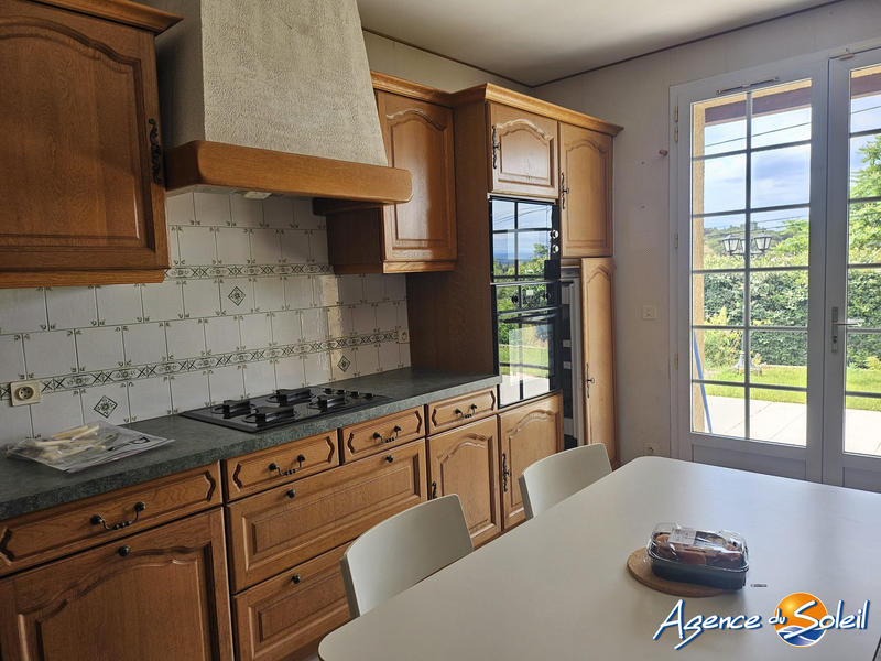 Maison - 180 m² - 4 pièces