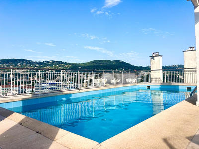 Appartement - 110 m² - 4 pièces