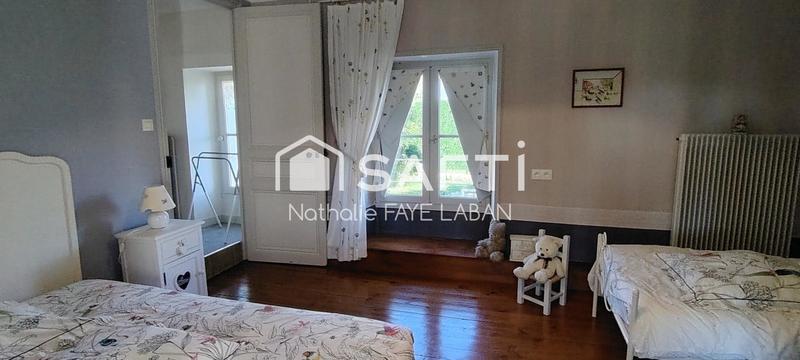 Maison de maîtres - 350 m² - 8 pièces