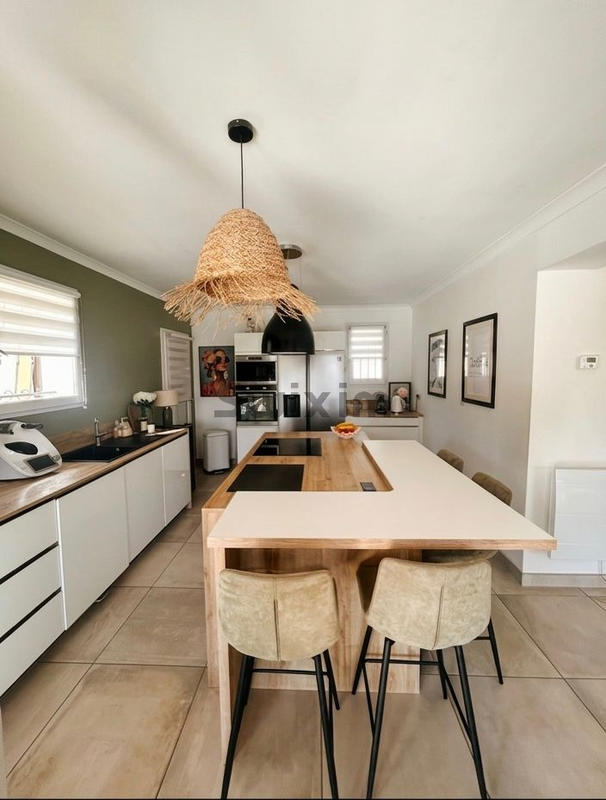 Villa - 185 m² - 5 pièces