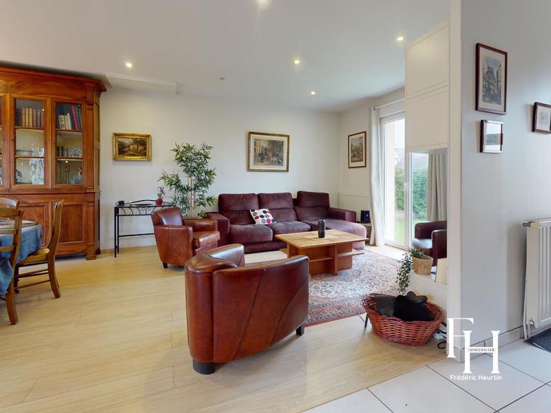 Maison - 112 m² - 7 pièces