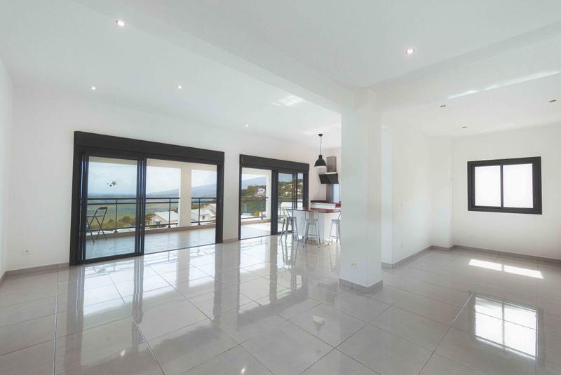 Villa - 183 m² - 5 pièces