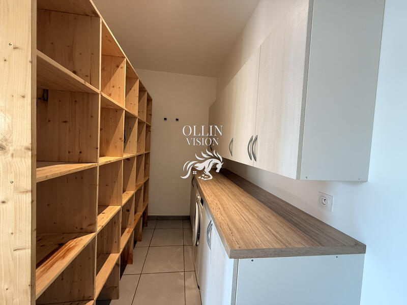 Appartement - 128 m² - 4 pièces