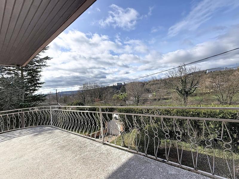 Villa - 200 m² - 5 pièces