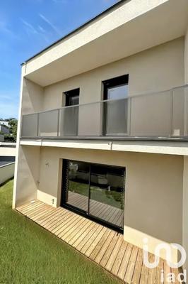 Maison - 95 m² - 4 pièces