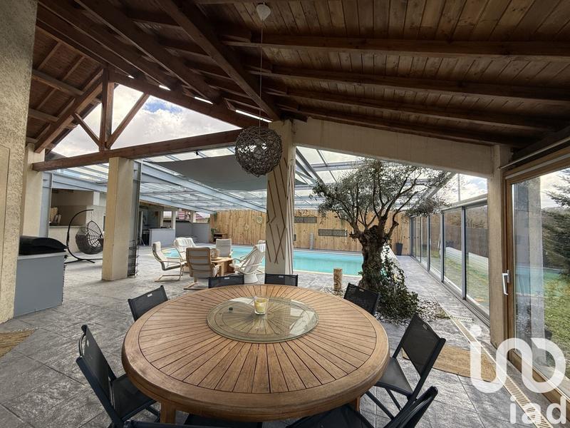 Maison - 166 m² - 7 pièces