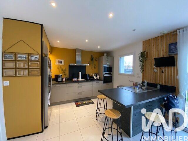 Maison - 103 m² - 5 pièces