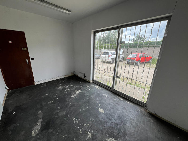 Local d'activité / Entrepôt - 88 m²