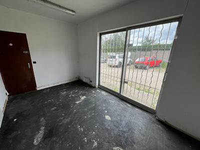 Local d'activité / Entrepôt - 88 m²