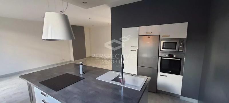 Appartement - 80 m² - 3 pièces