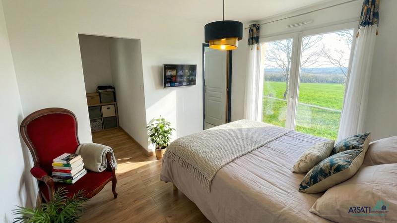 Maison - 120 m² - 5 pièces