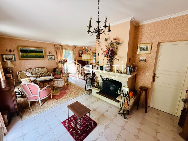 Maison - 151 m² - 5 pièces