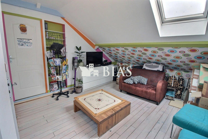 Maison - 174 m² - 7 pièces