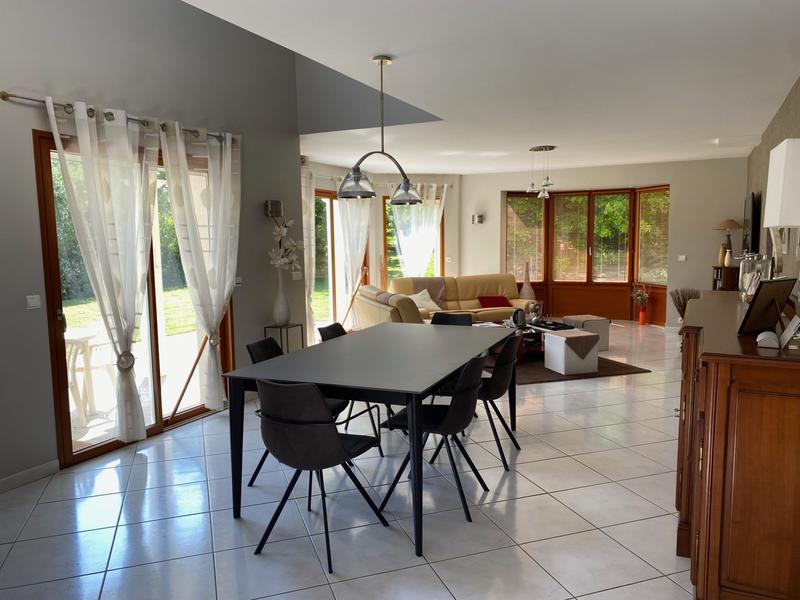 Maison contemporaine - 190 m² - 8 pièces