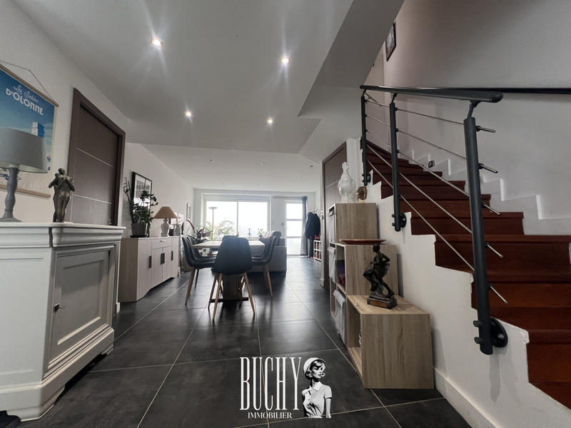 Maison - 110 m² - 4 pièces