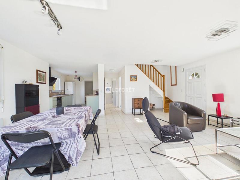 Maison - 101 m² - 6 pièces