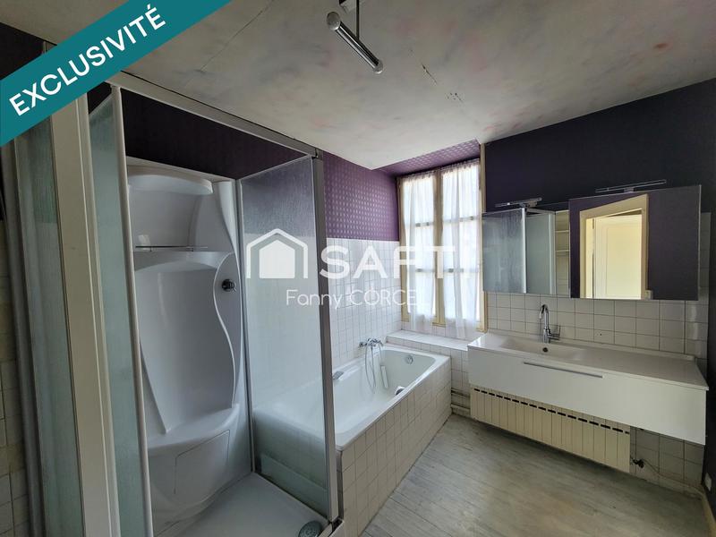 Maison - 298 m² - 10 pièces