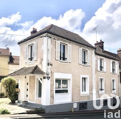 Maison de village - 87 m² - 4 pièces