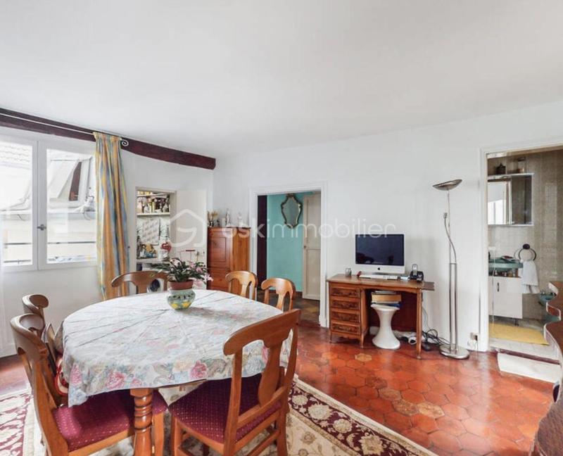 Appartement - 80 m² - 4 pièces