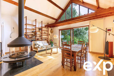 Maison - 230 m² - 6 pièces