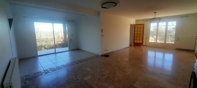 Maison - 104 m² - 4 pièces