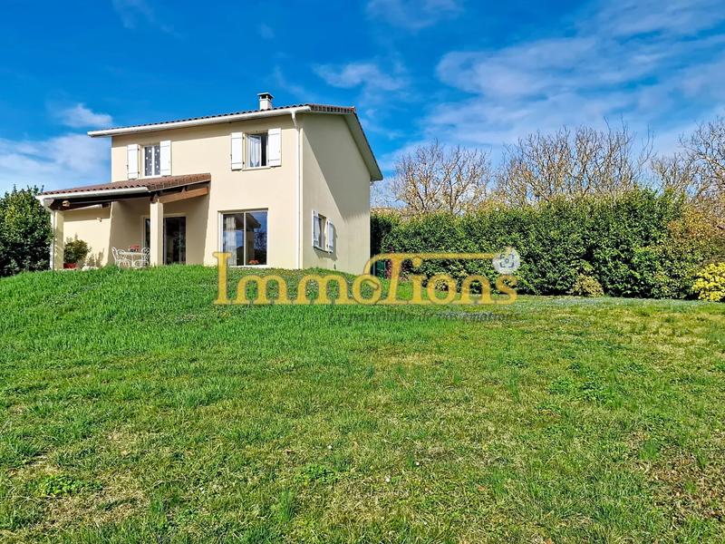 Maison - 143 m² - 5 pièces