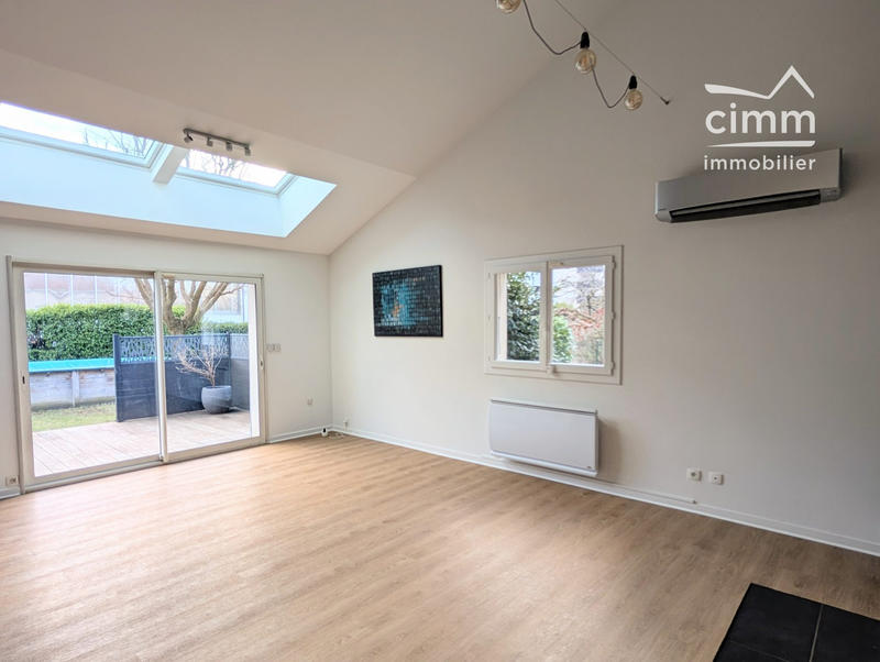 Maison - 110 m² - 4 pièces