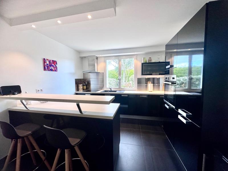 Maison - 158 m² - 6 pièces